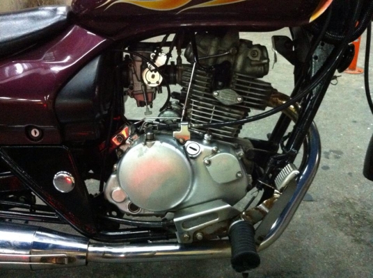 ขออนุญาติขาย KAWASAKI BOSS 175 cc. ลายไฟ สตาร์ทมือ โอนใฟ้ฟรีจ้า