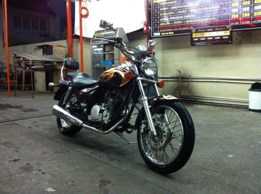 ขออนุญาติขาย KAWASAKI BOSS 175 cc. ลายไฟ สตาร์ทมือ โอนใฟ้ฟรีจ้า