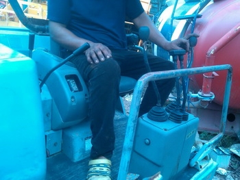 เชิญลองได้แล้วครับ รถขุด ยี่ห้อ เจ๋ง KOMATSU : PC 20-7 ก้นมน รุ่นใหม่ มือสองญี่ปุ่น พร้อมใช้งาน