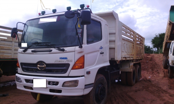 HINO MEGA 260 แรงม้า กระบะสามมิตรลอนเฉียง