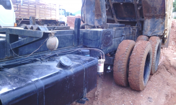 HINO MEGA 260 แรงม้า กระบะสามมิตรลอนเฉียง