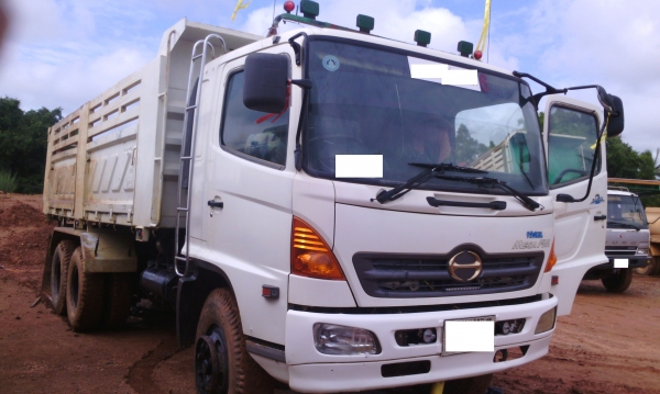 HINO MEGA 260 แรงม้า กระบะสามมิตรลอนเฉียง