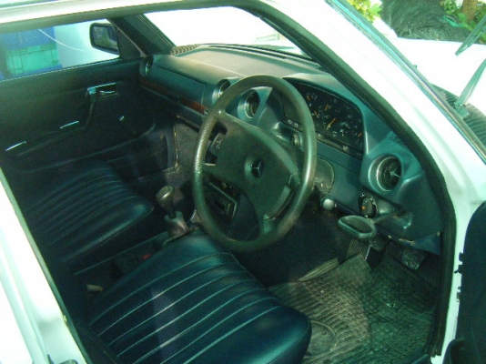 รถสะสม w123tdแวน ดีเซล สภาพเดิมๆทั้งคัน ทำสีปะผุมาอย่างดี เครื่องแน่น แอร์เย็น