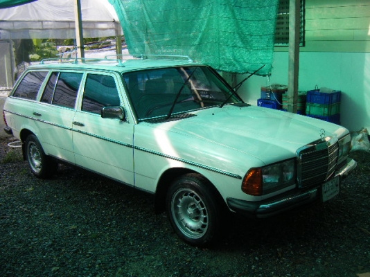 รถสะสม w123tdแวน ดีเซล สภาพเดิมๆทั้งคัน ทำสีปะผุมาอย่างดี เครื่องแน่น แอร์เย็น