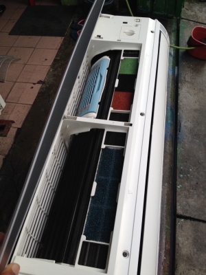 **** ขายแอร์ LG 12500 BTU ตัว TOP สภาพใหม่****