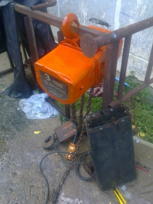 ขาย !! รอกไฟฟ้า3ตัน ฮิตาชิ380v. สภาพพร้อมใช้งาน