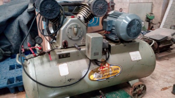 ขาย!! ปั้มลมฟูเชง7.5แรง3สาย สภาพเดิมๆ พร้อมใช้