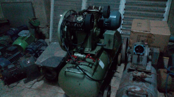 ขาย!! ปั้มลมฟูเชง7.5แรง3สาย สภาพเดิมๆ พร้อมใช้