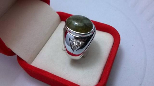 แหวนเงินพลอยลาบราโดไรท์