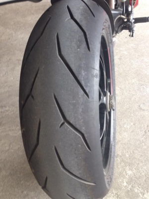 ขาย Ducati monster 1100EVO 360,000.-