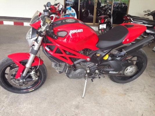 ขาย Ducati monster 1100EVO 360,000.-