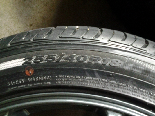 RZ1 ขอบ18 พร้อมยางตรูมๆ RZ1 ขอบ18 พร้อมยางตรูมๆ