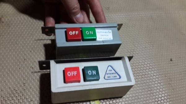 มีอีแค่ 1 ชุดสุดท้ายครับ.สวิทส์ON-OFF เฟสเดียว 2 สาย ราคาเท่ากันเลยครับ