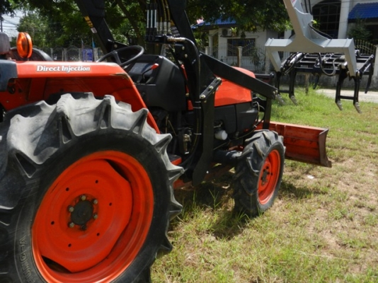 รถแทรคเตอร์KUBOTA 4508 DI ใบดัน ผาน6 คีบอ้อยใหม่ เล่มพร้อมโอน088-3705453