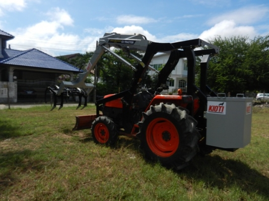 รถแทรคเตอร์KUBOTA 4508 DI ใบดัน ผาน6 คีบอ้อยใหม่ เล่มพร้อมโอน088-3705453