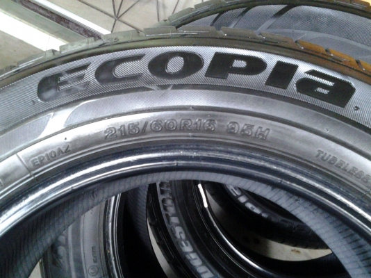 บริสโตน  215/60/16 ปี 13 ดอกหนาๆนุ่มๆ