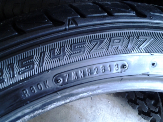 DUNLOP LM704 215/45/17ปี13 DUNLOP LM704 215/45/17ปี13