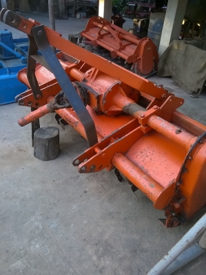 ขายด่วนจอบหมุน โฮเวิด 1.9 เมตร