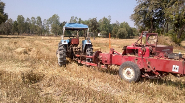 ขายเครื่องอัดฟาง  INTER  440