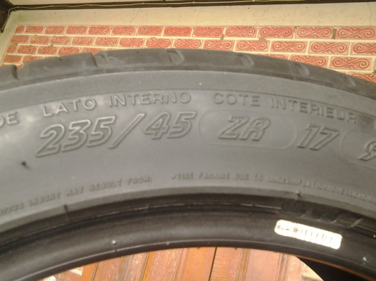 มิชลิน 235/45/17 มิชลิน 235/45/17