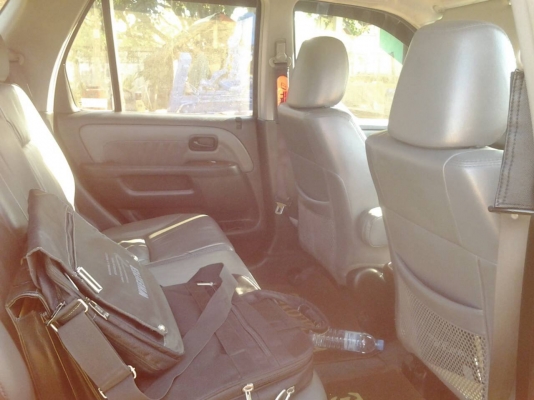 HONDA CRV ออโต้โฟวีล ปี2003 แก้สLPG หัวฉีด สีสวยเดิมบาง เล่มพร้อม