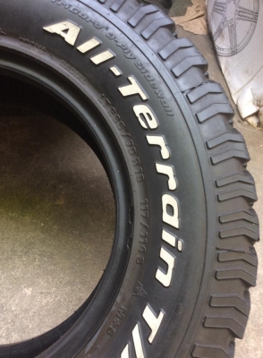 ยาง BF GOODRICH ALLTERRAIN 265-70-16 ปี11 สวยดอกเต็ม ติดหนวด ยาง BF GOODRICH ALLTERRAIN 265-70-16 ปี11 สวยดอกเต็ม ติดหนวด