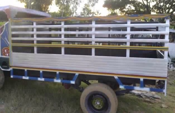 ขายด่วน รถอีแต๋น เครื่องยนต์ดีเซล TOYOTA 2L ของไมตี้เอกซ์ ตัวรถคัชซีช่วงล่างเฟืองท้ายเป็นของโตโยต้าครบชุด เอกสารทะเบียน ราคาต่อรองได้ครับ