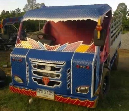 ขายด่วน รถอีแต๋น เครื่องยนต์ดีเซล TOYOTA 2L ของไมตี้เอกซ์ ตัวรถคัชซีช่วงล่างเฟืองท้ายเป็นของโตโยต้าครบชุด เอกสารทะเบียน ราคาต่อรองได้ครับ