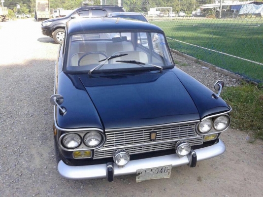 ขายรถ FIAT โบราณ สไตล์คลาสสิคเจ้าคุณปู่ ยกเครื่องใหม่ หัวใจMitsu 1,500cc มีใบตัวถังรถ และสัญญาซื้อขายให้ครับ ขายราคา 60,000.-