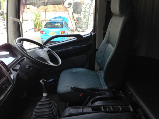 ขาย 10 ล้อ ฮีโน่ FL1 260 แรงม้า 3 เพลา CNG ติดตั้งจากโรงงาน  สีขาว กะบะเหล็ก2ชั้นอย่างดี