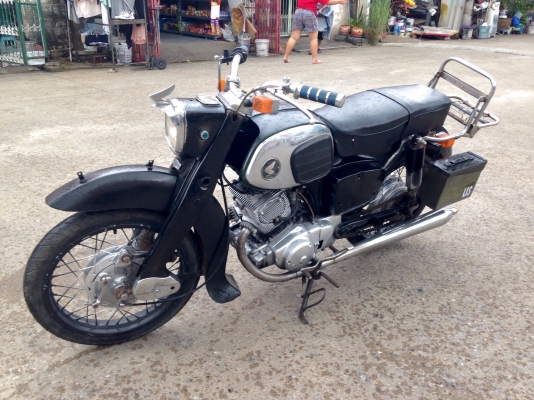 ขาย c92 no book สวยๆถูกๆ เครื่องดี สภาพสวยๆ ใีของให้อีก 25900 ติดต่อ 0811160919