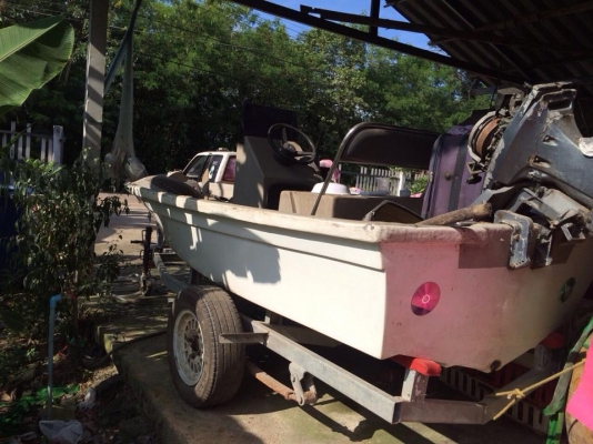 ขายเรือ 13 ฟุต 65,000 บาท ยามาฮ่า 15 แรง ป้อมกลาง