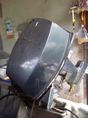 ขายเรือ 13 ฟุต 65,000 บาท ยามาฮ่า 15 แรง ป้อมกลาง