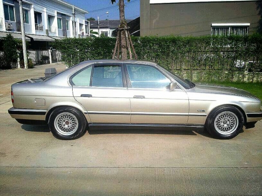 ขายรถบ้าน BMW 525i auto lpg ปี 1994 ราคาพิเศษ 100000
