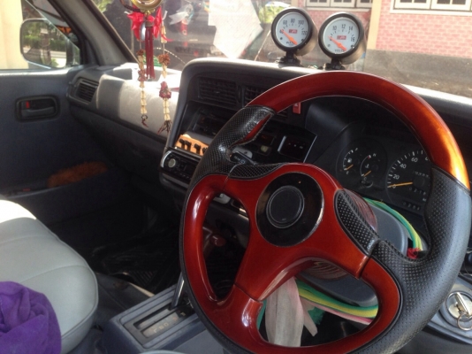 ขายรถตู้ Toyota 109000 บาท ขายรถตู้ Toyota 109000 บาท