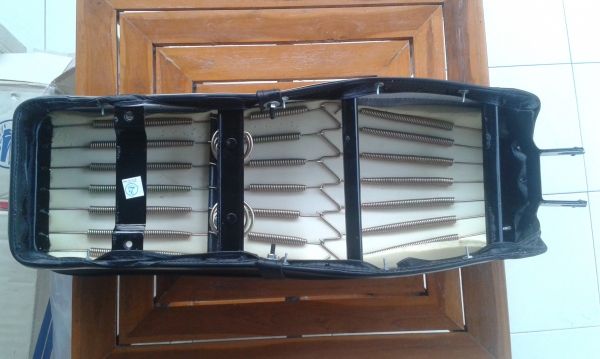 ขายเบาะสปริง C92,C95 มีคิ้ว