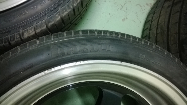 ขายยาง 2 เส้น แถมอีก 2 เส้น รวม 4 เส้น/ 5500- ขายยาง 2 เส้น แถมอีก 2 เส้น รวม 4 เส้น/ 5500-