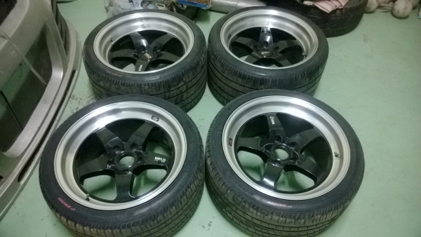 ขายยาง 2 เส้น แถมอีก 2 เส้น รวม 4 เส้น/ 5500- ขายยาง 2 เส้น แถมอีก 2 เส้น รวม 4 เส้น/ 5500-