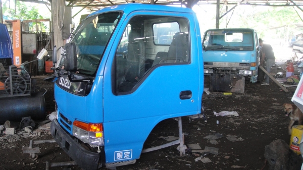 หัวการ์ตูน ISUZU NKR หัวเก่านอก ไฟ24V สภาพสวยเดิม ของครบ ยกใส่รถได้เลย หัวการ์ตูน ISUZU NKR หัวเก่านอก ไฟ24V สภาพสวยเดิม ของครบ ยกใส่รถได้เลย