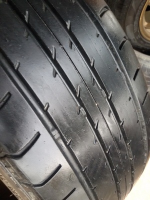 ขายยาง195/45/16 ปี 0712  DUNLOP SP 2050    4   เส้น