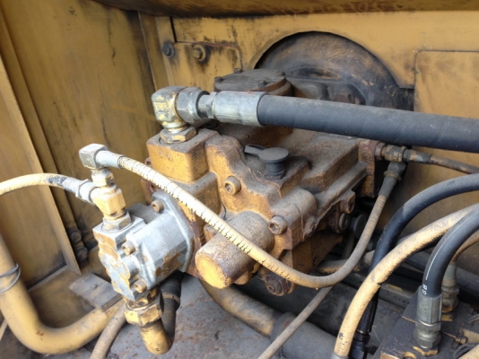 รถแบคโฮ CATERPILLAR E70B เก่าญี่ปุ่นแท้ ใส่หัวกระแทก