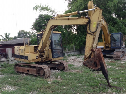 รถแบคโฮ CATERPILLAR E70B เก่าญี่ปุ่นแท้ ใส่หัวกระแทก
