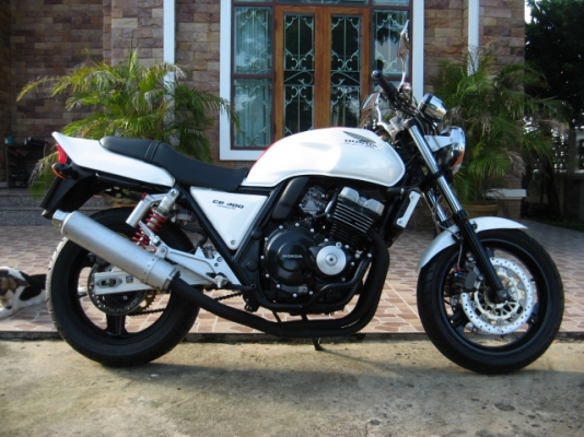 ขาขาย CB400 ปี 95 ประกอบใหม่เอกสารอินวอยท์เสียสรรพสามิตแล้ว