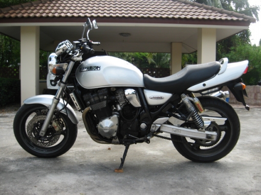 ขาย inazuma1200 ปี 98 พร้อมทะเบียน(โอนนอก) ราคา 129,000