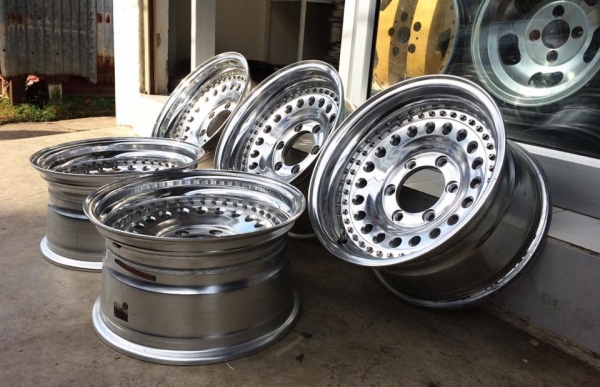 ล้อหยดน้ำ RAGUNA JAPAN 2 ชิ้นแท้ 15x8 ออฟ0 6รูกระบะ สวยมาก ประมูลจากญี่ปุ่น
