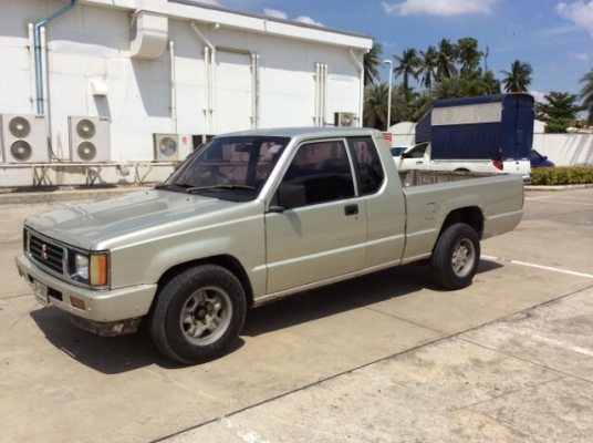 ขายรถกระบะ มิตซูแอโร่บอดี้ ปี 95 เครื่องเดิม 2.5 เกียร์ธรรมดา เพาเวอร์ ภายในสวยเดิม แอร์เย็น ห้องเครื่องเดิม คานหน้าเดิม รถตะเข็บเดิมทั้งคัน ยางดี ลอนกระบะเดิมสวย รถขับดี เครื่องดี เก็บสีอย่างเดียว ภาษีปี58 เอกสารพร้อม ขับกลับได้เลยครับ