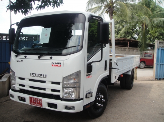 ISUZU NMR ปี 55 เครื่องยนต์ 130 แรง กะบะยาว 4.30 เมตร ยางใหม่ 90 เปอร์เซน สภาพสวย พร้อมใช้งาน