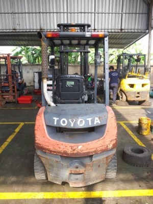 TOYOTA 8FD25 TOYOTA 8FD25