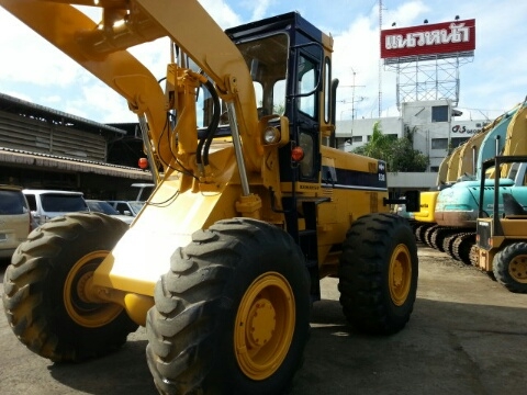 รถตักล้อยาง Komatsu 530 พร้อมใช้งาน นำเข้าจากญี่ปุ่น ไม่เคยใช้งานในไทย โทร. 081-373-0559 รถตักล้อยาง Komatsu 530 พร้อมใช้งาน นำเข้าจากญี่ปุ่น ไม่เคยใช้งานในไทย โทร. 081-373-0559