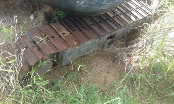 รถแบคโฮ HITACHI  PX30  3 สูบ เครื่อง ISUZU